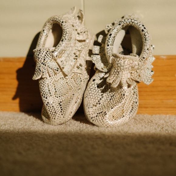 Freshly Picked Baby Moccasins - Picture 2 of 8